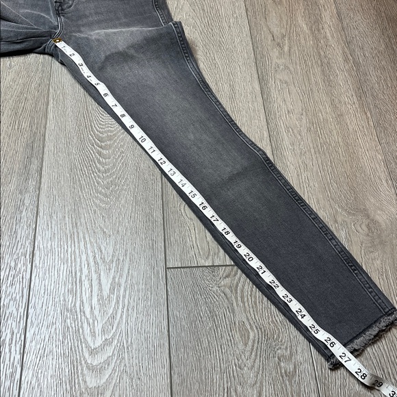 Good American Women's Black Skinny Jeans with Frayed Hem style GCSKC625T - Picture 7 of 10